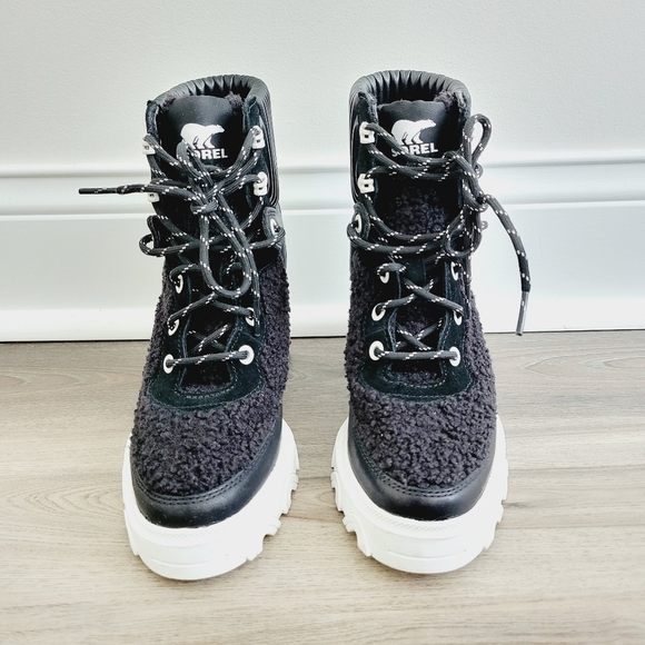 NEW Sorel Black Boots - Picture 3 of 7